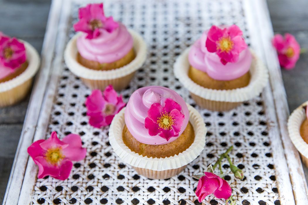 Cupcake con frosting rosa