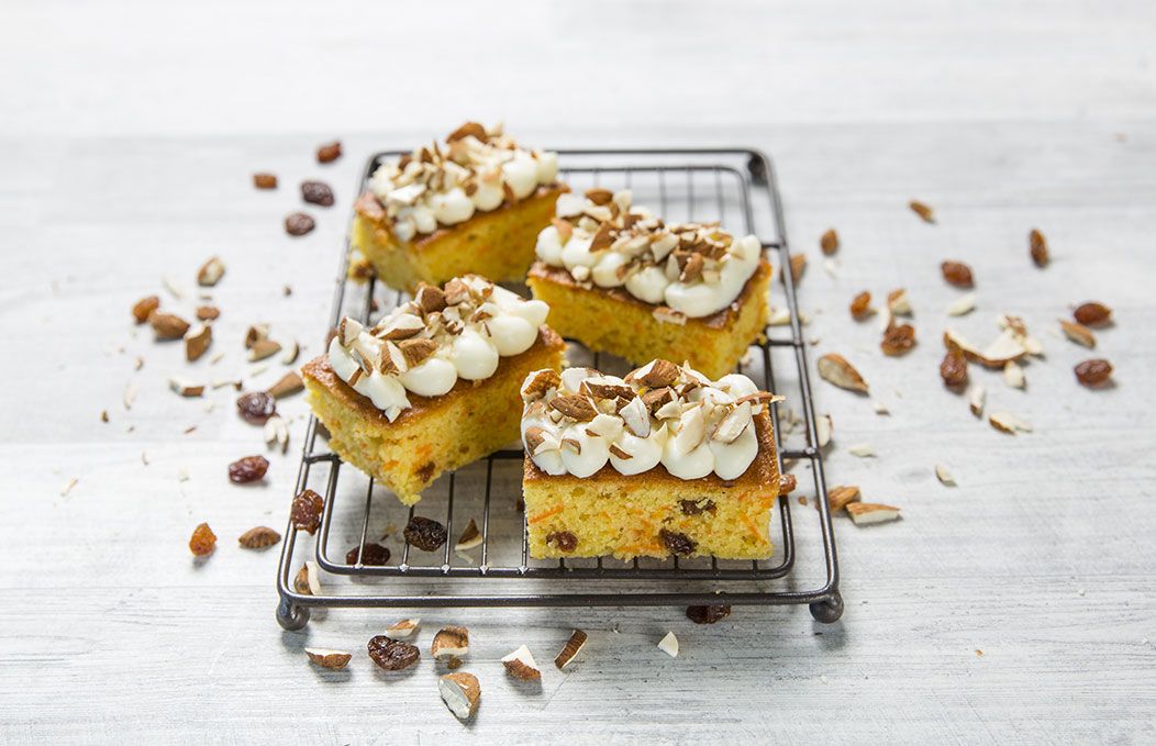 tortine di carote e uvetta con cream cheese