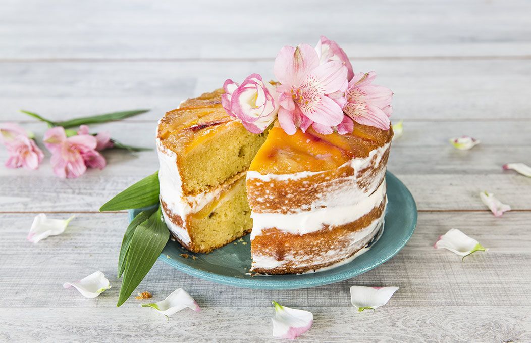 Naked cake rovesciata alle pesche